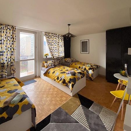 Guest House Prosta 2/14 Варшава Екстериор снимка