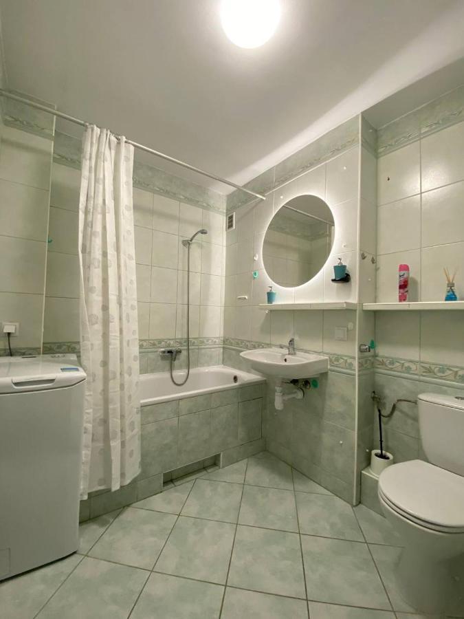 Guest House Prosta 2/14 Варшава Екстериор снимка